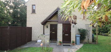 1 bed semi-detached house for sale