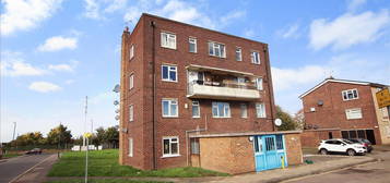 3 bed flat for sale