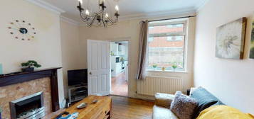 4 bedroom terraced house