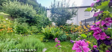 Doppelhaushälfte mit Garten in absoluter Ruhelage am Waldrand