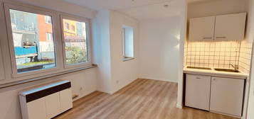 Schönes helles teimöbiliertes 1 Zimmer, Küche, Diele, Bad, Apartment, kompl. neu renoviert