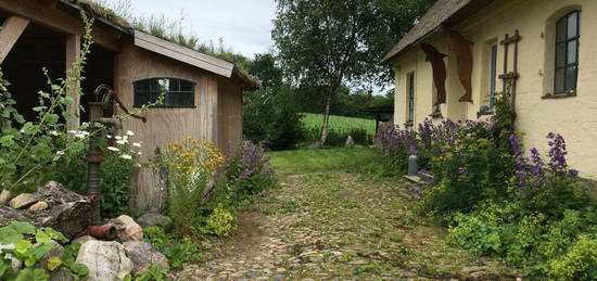 Zu vermieten in Resthof in herrlicher Lage, 2018 neu ausgebaut.