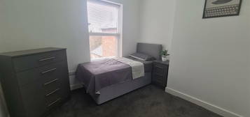 1 bedroom house share