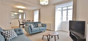 3 bed flat to rent