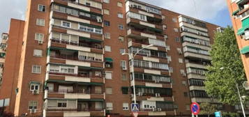 Piso en venta en Calle Cisneros, Zona Renfe