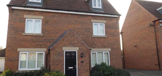 5 bedroom detached house