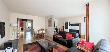 Appartement meublé  à louer, 4 pièces, 2 chambres, 80 m²