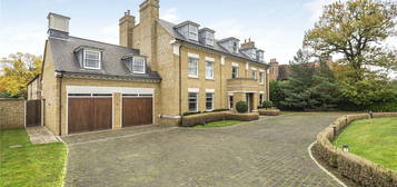 6 bed detached house for sale