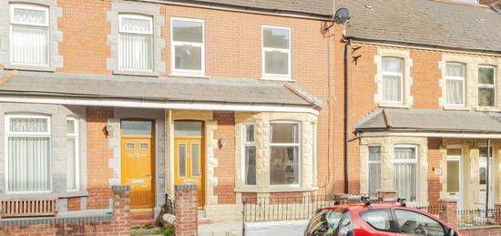 4 bedroom terraced house for sale