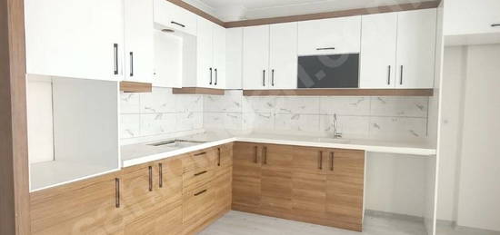 MERKEZDE ÇOK GENİŞ KULLANIŞLI DAİRE