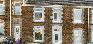 4 bed terraced house for sale