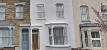 4 bedroom terraced house