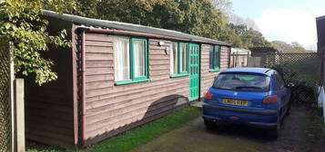 Bungalow to rent in Chiddingly, Lewes BN8