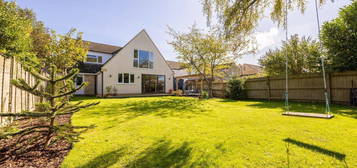 4 bed detached house for sale