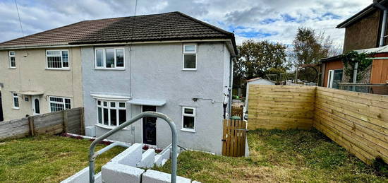 3 bed semi-detached house for sale