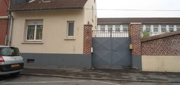 Arras derrière gare 4 chambres terrasse parking