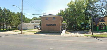 107 E 12th Ave, Emporia, KS 66801