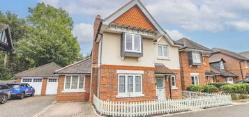 4 bed detached house for sale