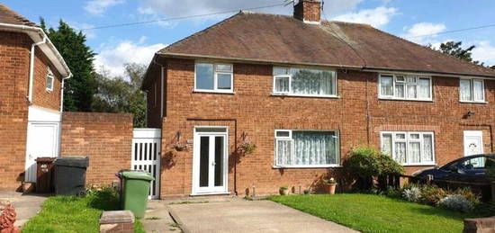 3 bedroom semi-detached house