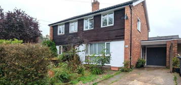 3 bedroom semi-detached house