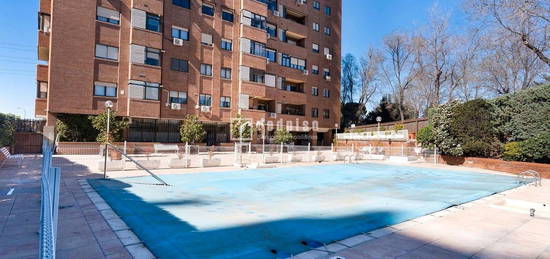 Piso en venta en Pastora Imperio, Castilla