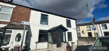 3 bedroom semi-detached house