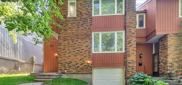12 BAYSIDE PRIVATE, Ottawa, Ontario 