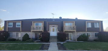 2291 Bicentennial Ave Unit 5, Crest Hill, IL 60403