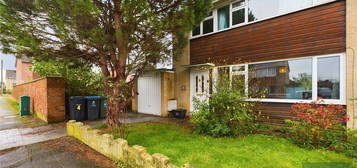 3 bed semi-detached house to rent