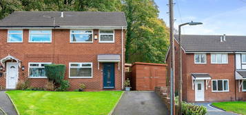 3 bed semi-detached house for sale