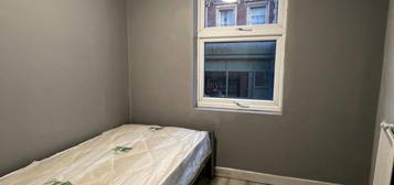 2 bed flat to rent