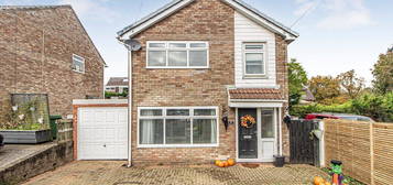 3 bed detached house for sale