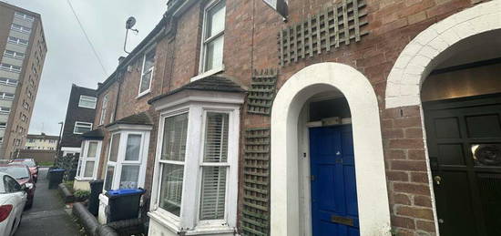 2 bedroom terraced house