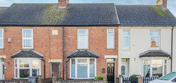 3 bedroom terraced house for sale