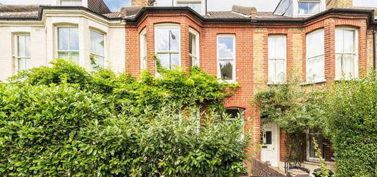 Flat for sale in Lower Mortlake Road, Richmond TW9