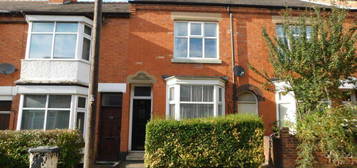 4 bedroom terraced house