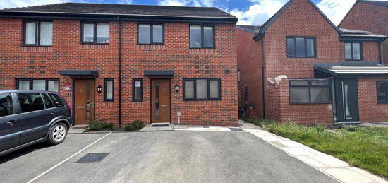 3 bedroom semi-detached house