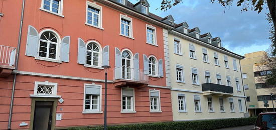 Schöne, helle 1,5 Zi. Wohnung im Zentrum von Kehl