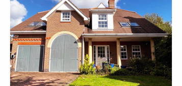 5 bedroom detached house for sale