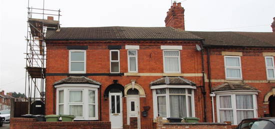 Flat to rent in Mill Road, Wellingborough NN8