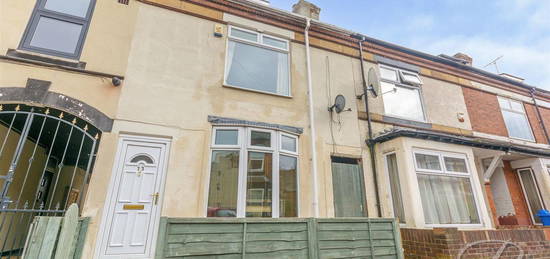 Terraced house to rent in Burns Street, Mansfield NG18