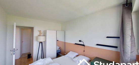 Studio meublé  à louer, 1 pièce, 9 m², Étage 5/–