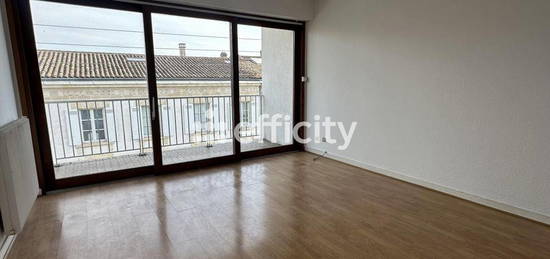 Appartement  à vendre, 3 pièces, 2 chambres, 65 m²