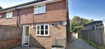 4 bedroom detached house to rent