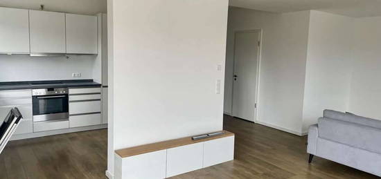 Helle 4 Zimmer-Wohnung in ruhiger Lage im 1. Obergeschoss