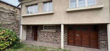 Maison de ville mitoyenne avec jardin prairies saint Martin