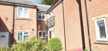 1 bedroom ground floor flat