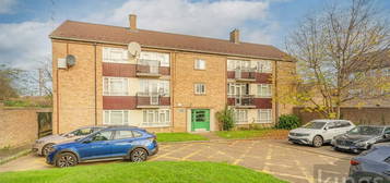 3 bedroom flat for sale