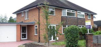 3 bedroom semi-detached house to rent