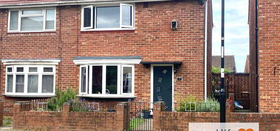 2 bedroom semi-detached house for sale